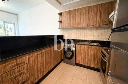 Apartment - 1 - 2 for rent in Burj Al Nujoom - Downtown Dubai - Dubai Apartment - 1 - 2 for rent in Burj Al Nujoom - Downtown Dubai - Dubai