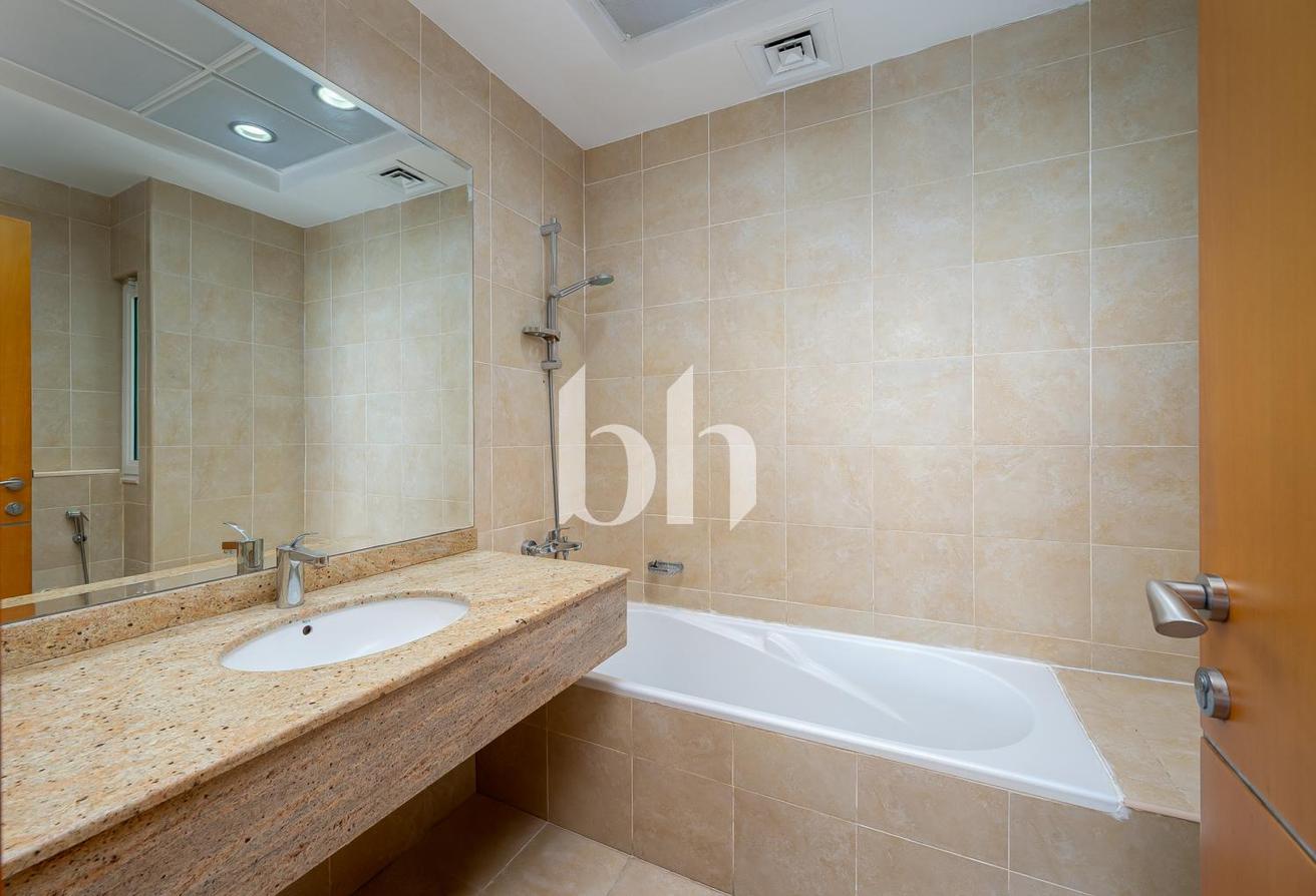 5+ Maid's | Unfurnished | Private Garden and Pool photo 24