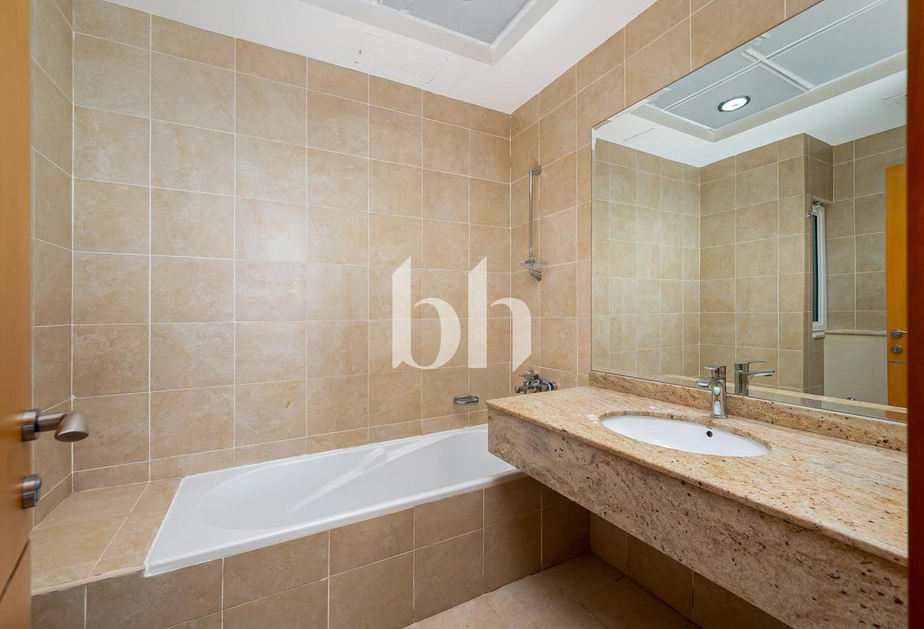 5+ Maid's | Unfurnished | Private Garden and Pool photo 23