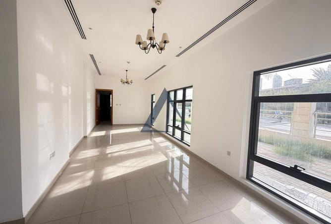 67819990 - Property Image 3