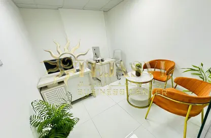 Office Space - Studio - 1 Bathroom for rent in Silver Home Building - Hor Al Anz - Deira - Dubai