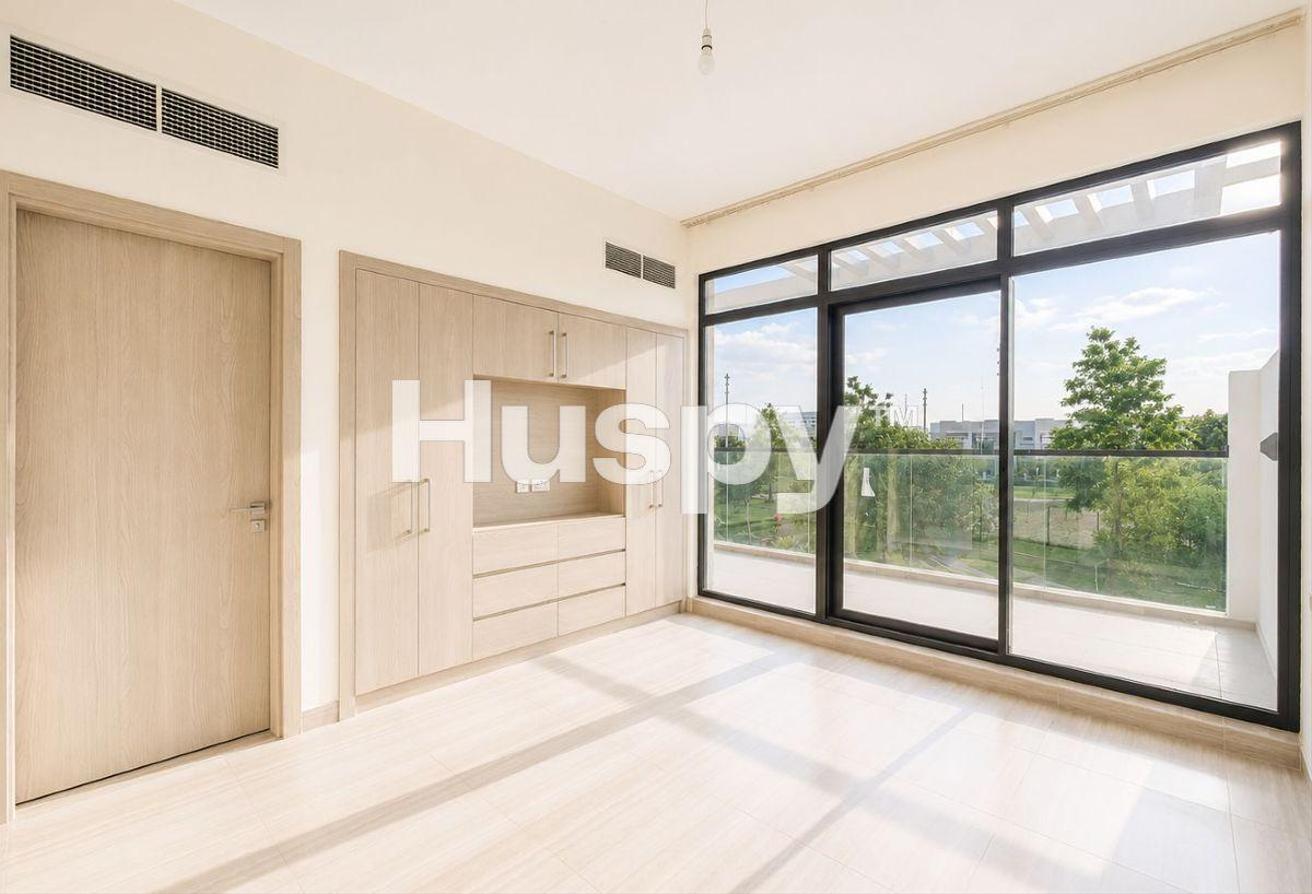 Vacant Now | Park Backing | Open Kitchen photo 5