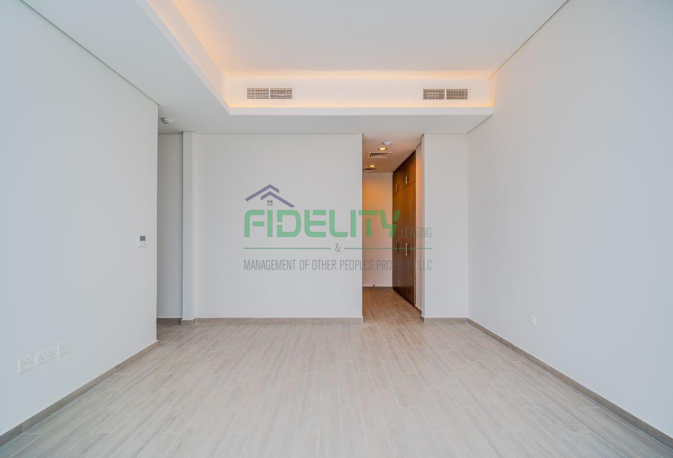 Brand New 6 Bedrooms |Private Pool |Elevator acces photo 13