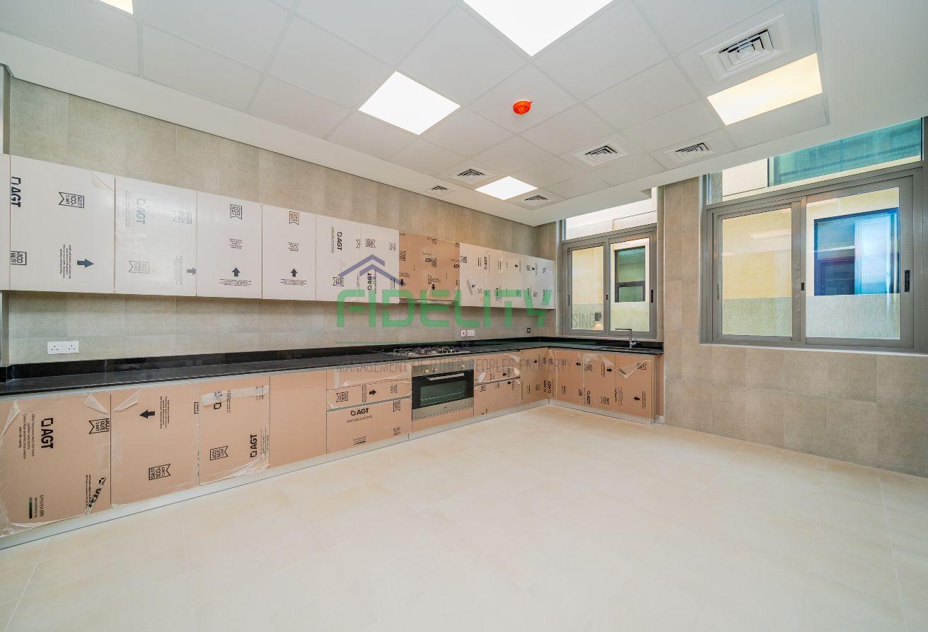 Brand New 6 Bedrooms |Private Pool |Elevator acces photo 11