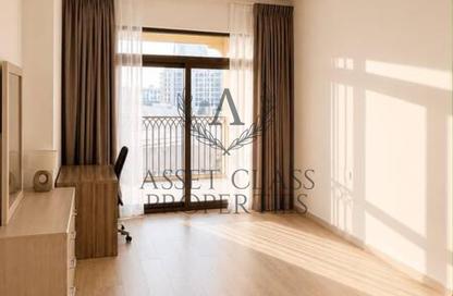 Apartment - 2 Bedrooms - 2 Bathrooms for rent in Asayel - Madinat Jumeirah Living - Umm Suqeim 3 - Umm Suqeim - Dubai
