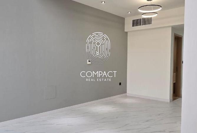 104670905 - Property Image 3