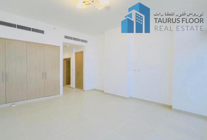 100412913 - Property Image 2