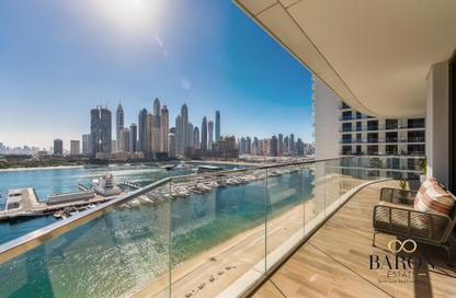 Apartment - 3 Bedrooms - 4 Bathrooms for rent in Palace Beach Residence Tower 2 - Palace Beach Residence - Emaar Beachfront - Dubai Harbour - Dubai