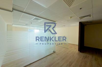 Office Space - Studio - 1 Bathroom for rent in The Burlington - Business Bay - Dubai