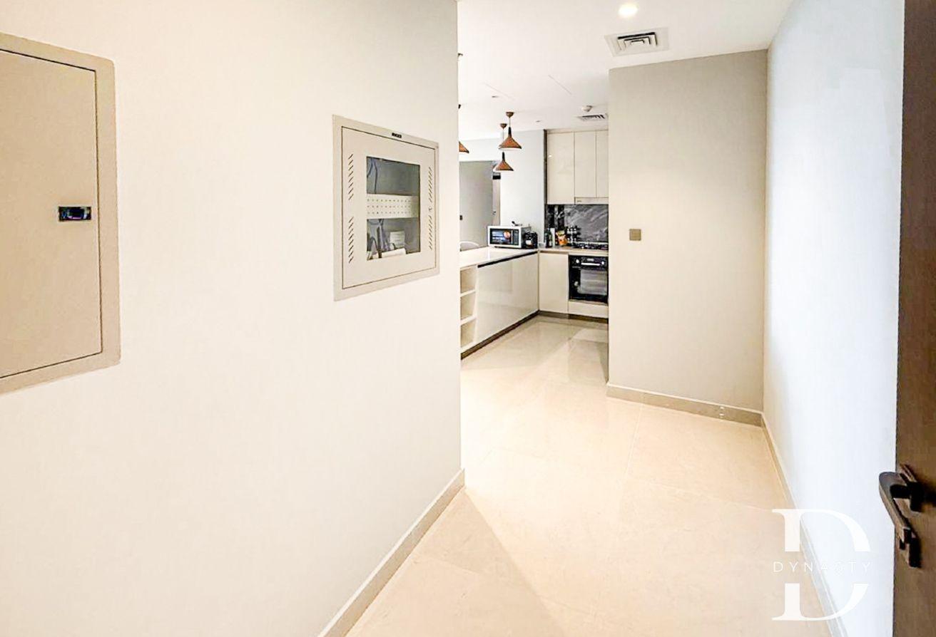Fully Furnished 2 BR | Elegant Finishes photo 6