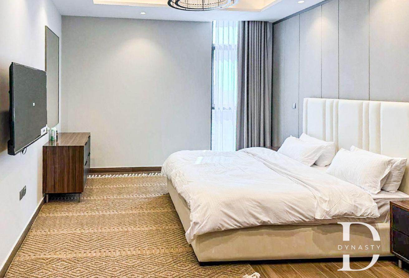 Fully Furnished 2 BR | Elegant Finishes photo 5