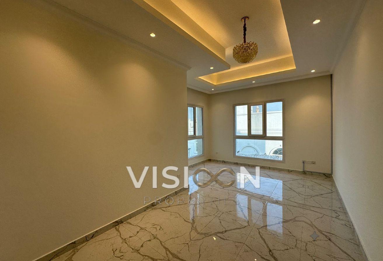 WELL MAINTAINED | | ELEVATOR | Prime Location photo 5