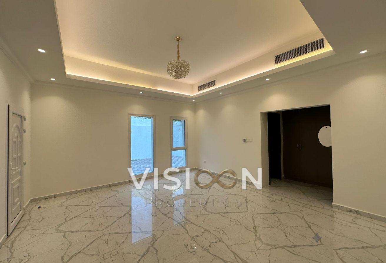 WELL MAINTAINED | | ELEVATOR | Prime Location photo 6