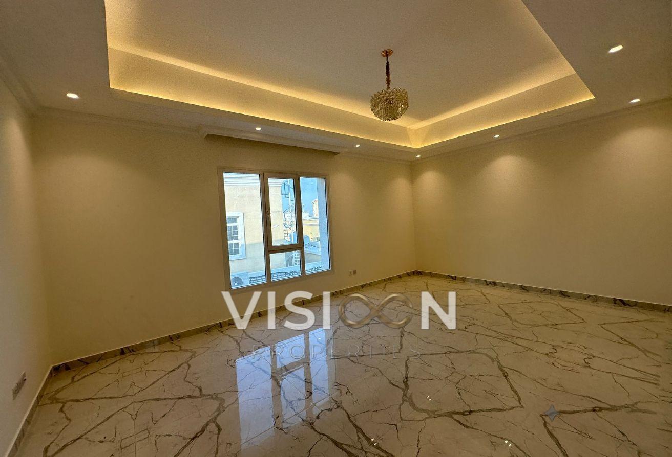 WELL MAINTAINED | | ELEVATOR | Prime Location photo 8