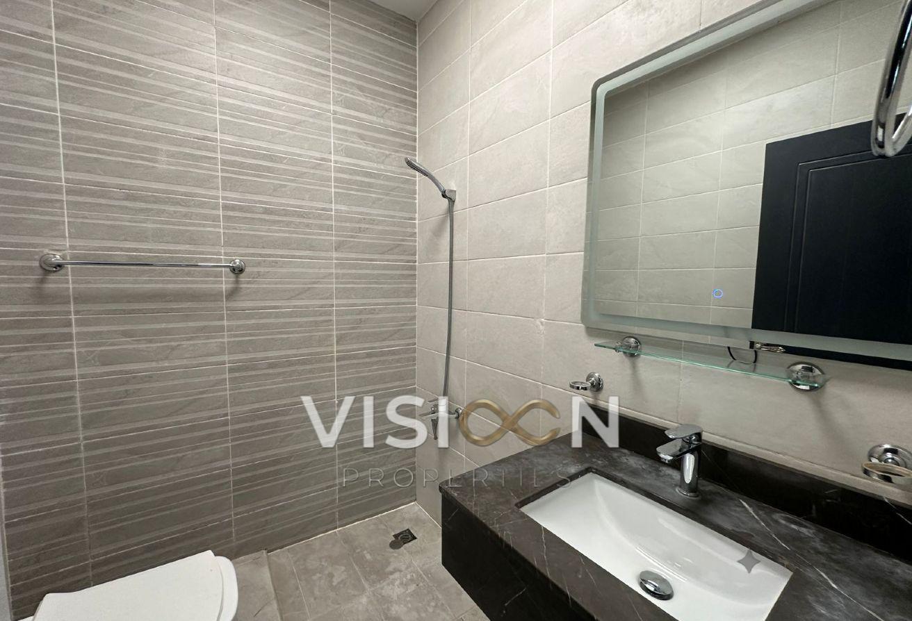 WELL MAINTAINED | | ELEVATOR | Prime Location photo 19