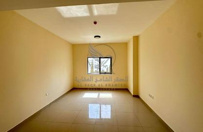 Apartment - 1 - 2 for rent in Al Majaz 3 - Al Majaz - Sharjah Apartment - 1 - 2 for rent in Al Majaz 3 - Al Majaz - Sharjah