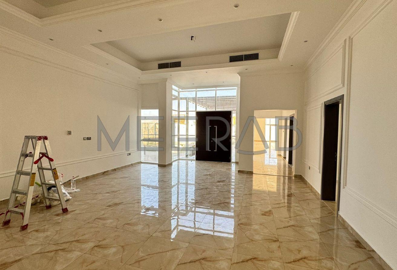 CONTEMPORARY VILLA WITH PVT POOL AND SERVANT ROOMS photo 3