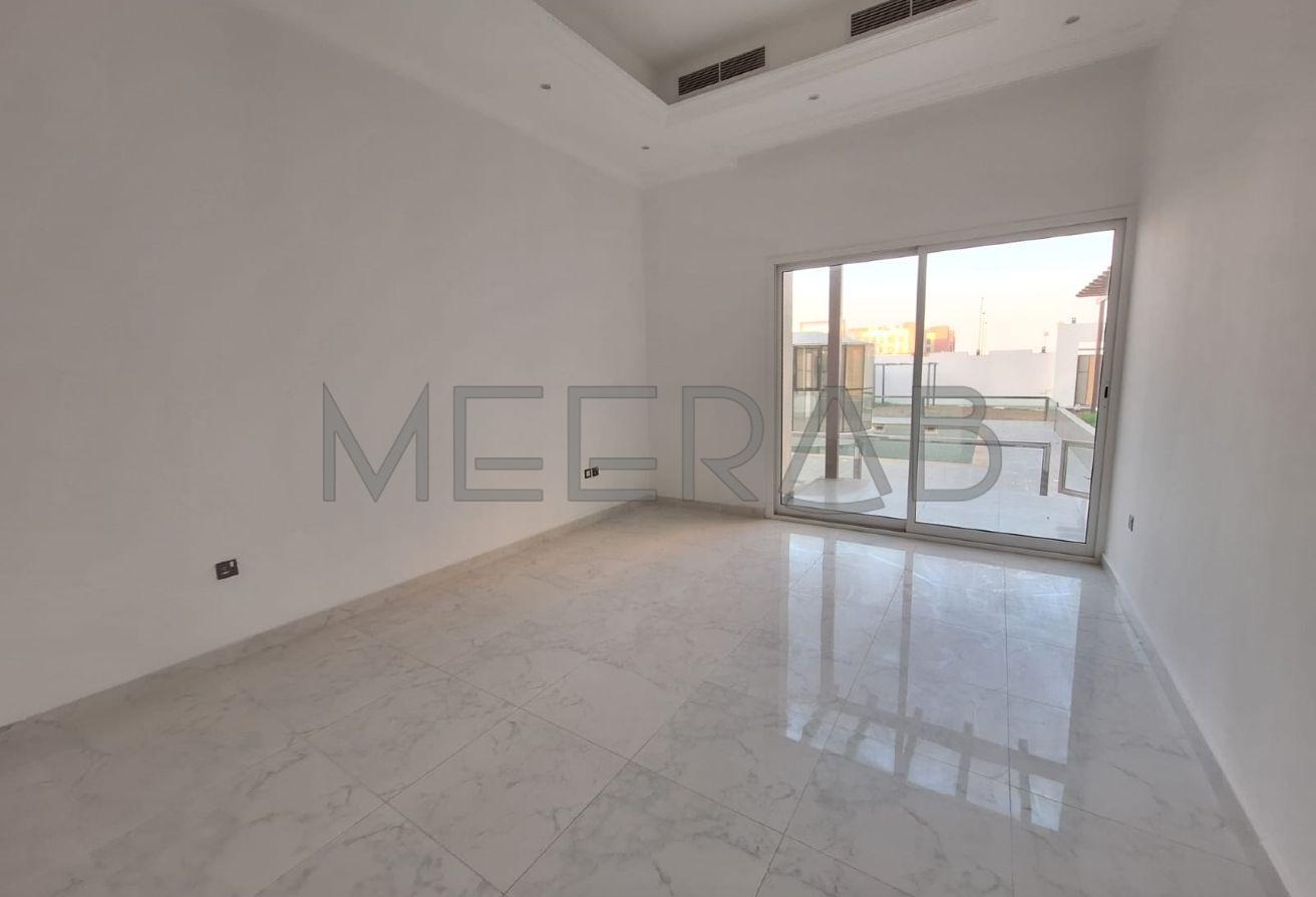 CONTEMPORARY VILLA WITH PVT POOL AND SERVANT ROOMS photo 4