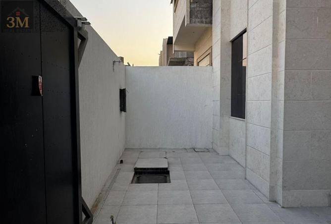 81521240 - Property Image 2