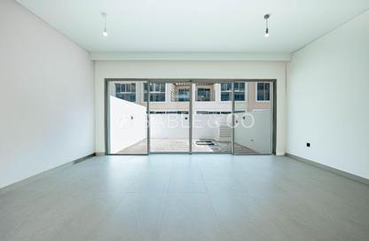 Townhouse - 5 - 6 for sale in Nice - Damac Lagoons - Dubai
