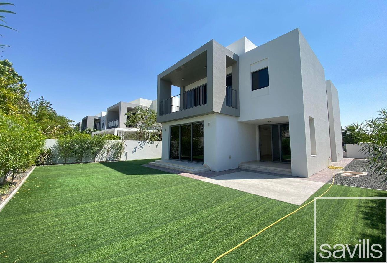 Vacant | Premium Location | Great Condition photo 9