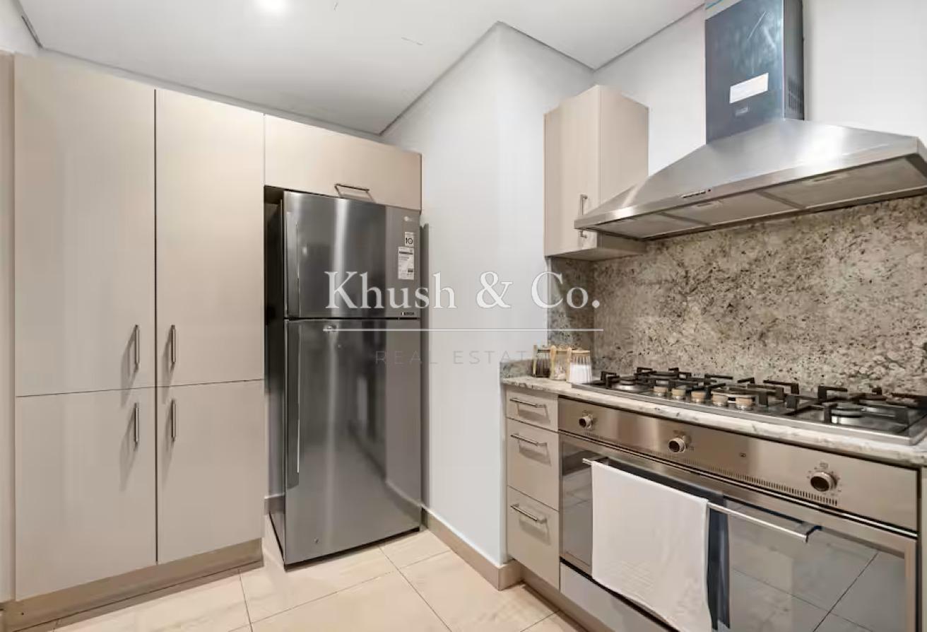 Luxury Apartment | Prime Location | Spacious photo 6