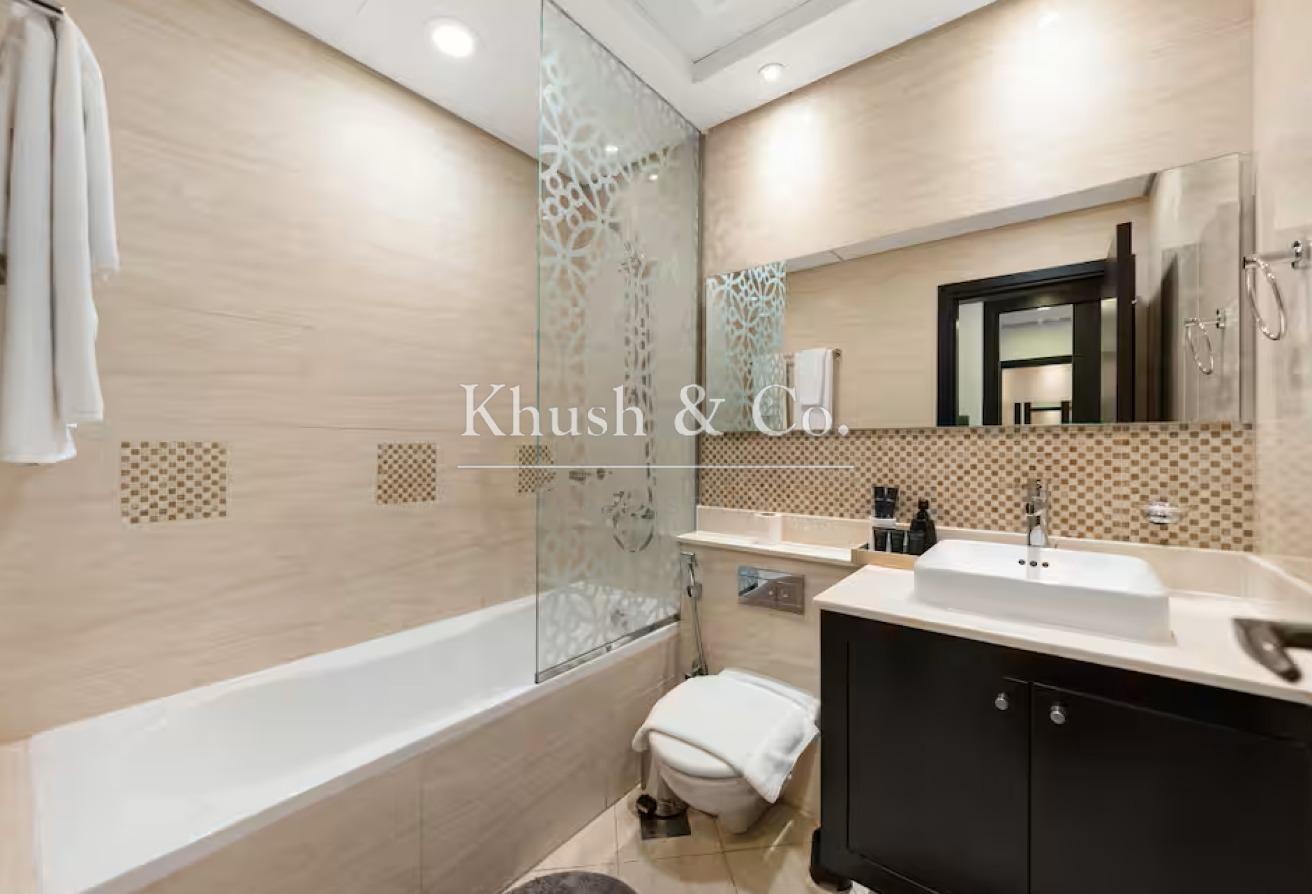 Luxury Apartment | Prime Location | Spacious photo 13