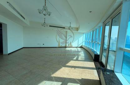 Apartment - 3 Bedrooms - 5 Bathrooms for rent in Al Majaz 1 - Al Majaz - Sharjah Apartment - 3 Bedrooms - 5 Bathrooms for rent in Al Majaz 1 - Al Majaz - Sharjah