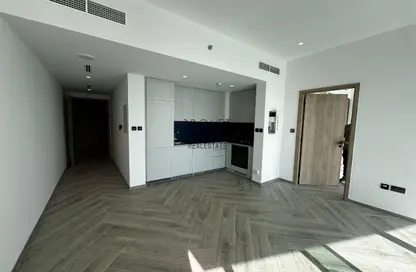 Apartment - 1 Bedroom - 1 Bathroom for sale in Peninsula Three - Peninsula - Business Bay - Dubai Apartment - 1 Bedroom - 1 Bathroom for sale in Peninsula Three - Peninsula - Business Bay - Dubai