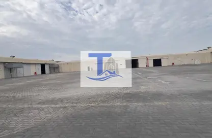 Warehouse - Studio - 2 Bathrooms for rent in Mussafah Industrial Area - Mussafah - Abu Dhabi
