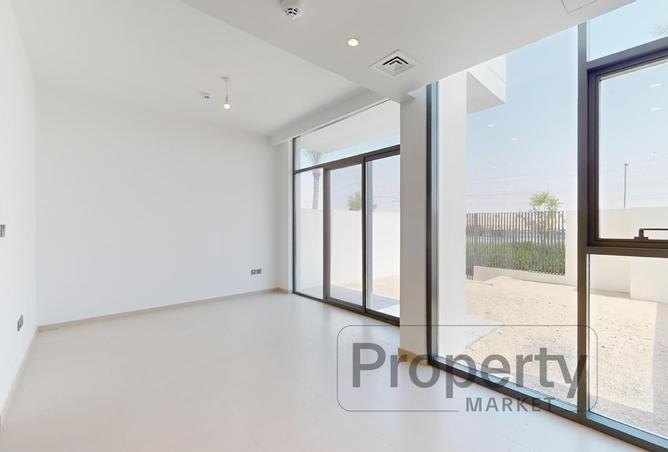 2OwvKfmc0Bc - Property Main Image