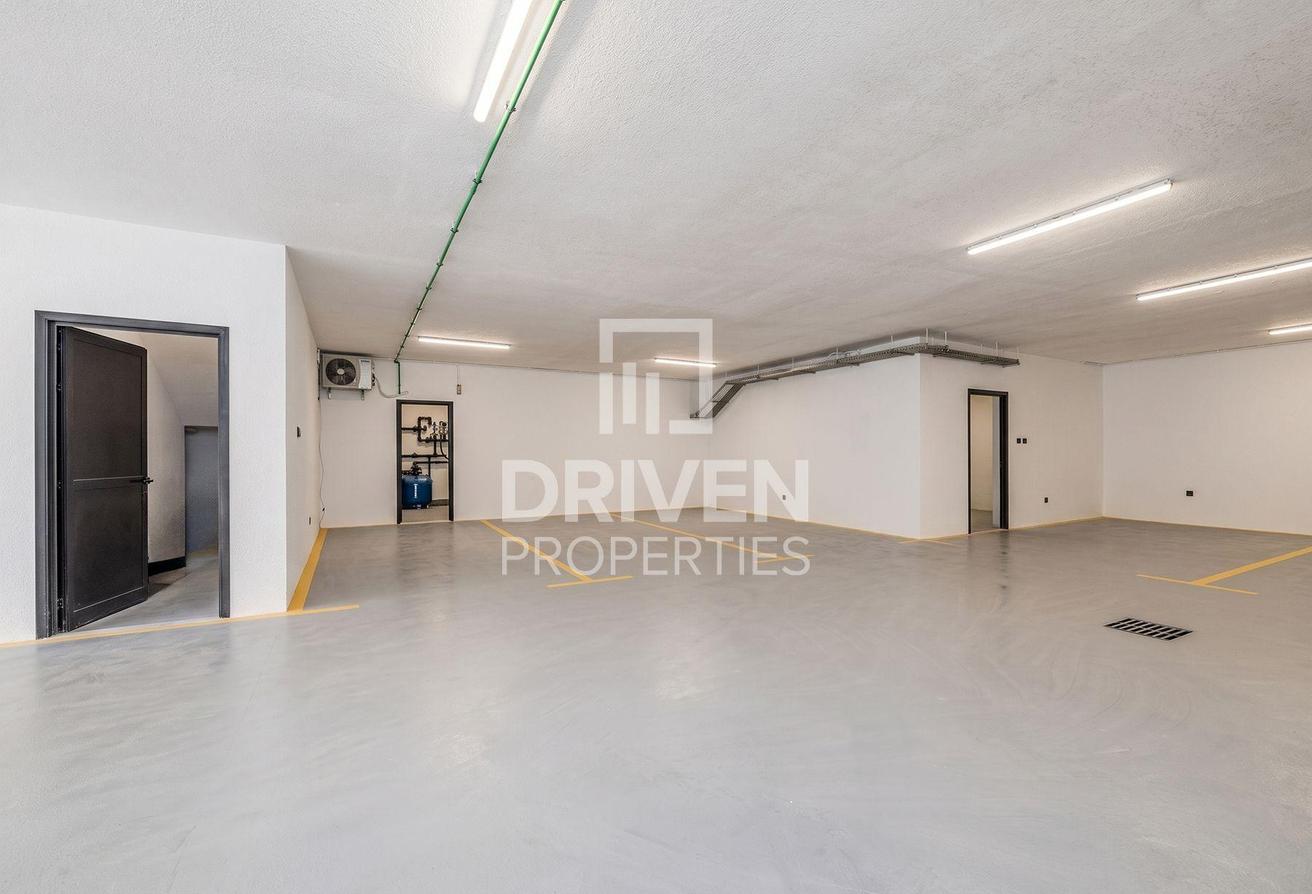 Vacant | Standalone Villa | Modern Layout photo 9