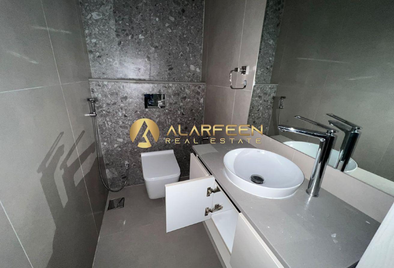 Spacious 1BHK | Herad Tower JVC | City View photo 13