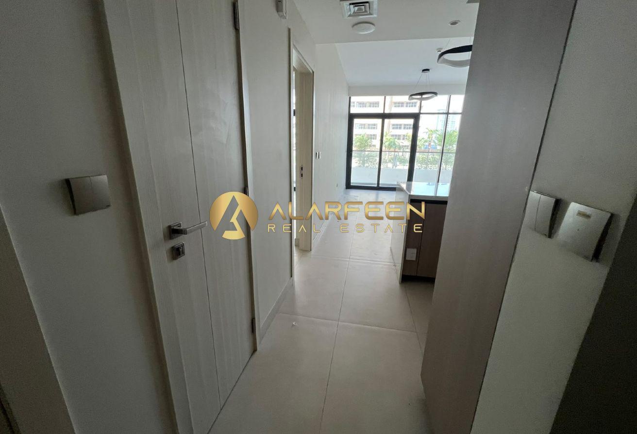 Spacious 1BHK | Herad Tower JVC | City View photo 2