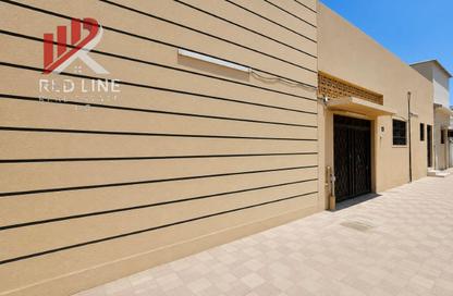 Villa - 3 Bedrooms - 3 Bathrooms for rent in Al Sabkha - Al Riqqa - Sharjah