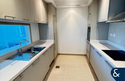 Apartment - 1 Bedroom - 2 Bathrooms for rent in Aurora Tower - Marina Promenade - Dubai Marina - Dubai