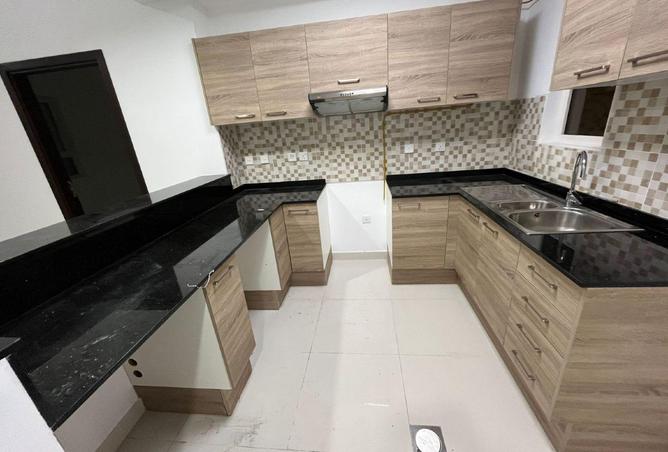 83233351 - Property Image 2