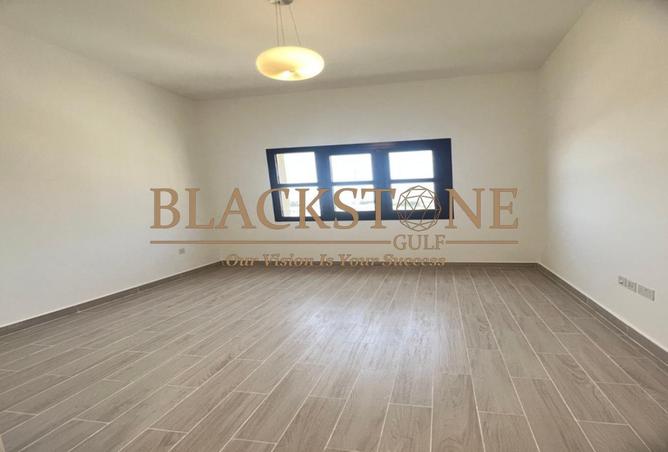 65564113 - Property Main Image