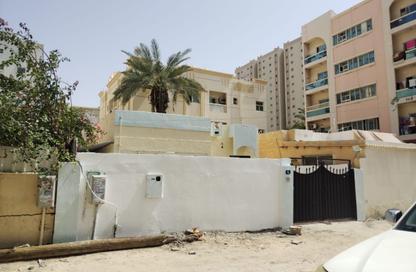 Labor Camp - Studio - 4 for sale in Al Rumailah building - Al Rumailah 2 - Al Rumaila - Ajman