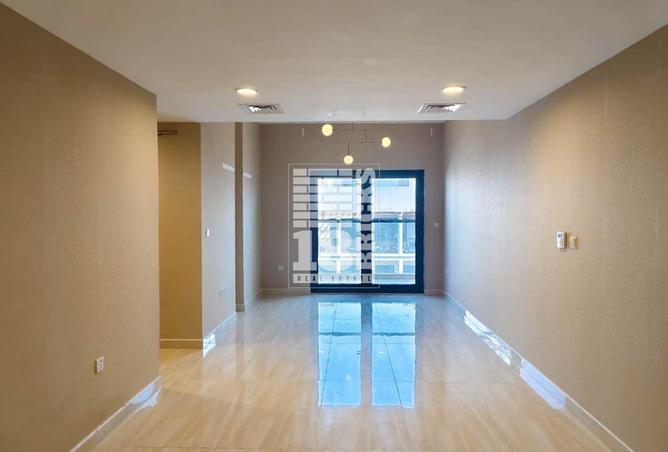 54389838 - Property Main Image