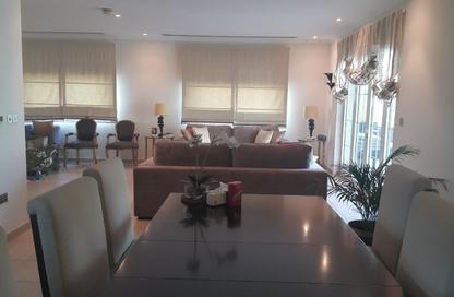 Villa - 3 - 4 for rent in District 8 - Jumeirah Park - Dubai