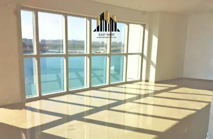 Apartment - 2 Bedrooms - 3 Bathrooms for rent in RAK Tower - Marina Square - Al Reem Island - Abu Dhabi