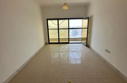 Apartment - 1 Bedroom - 2 Bathrooms for rent in Ajman Creek Towers - Al Rashidiya 1 - Al Rashidiya - Ajman