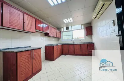 شقة - غرفة نوم - 2 حمامات للايجار في فيلات مدينة خليفة آيه - مدينة خليفة أ - مدينة خليفة - أبوظبي