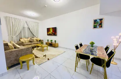 شقة - 2 غرف نوم - 2 حمامات للايجار في برج النعيمية ون - النعيمية - عجمان