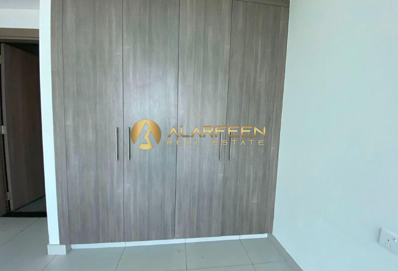 Spacious 1 BR | Great Layout | Chiller Free photo 10