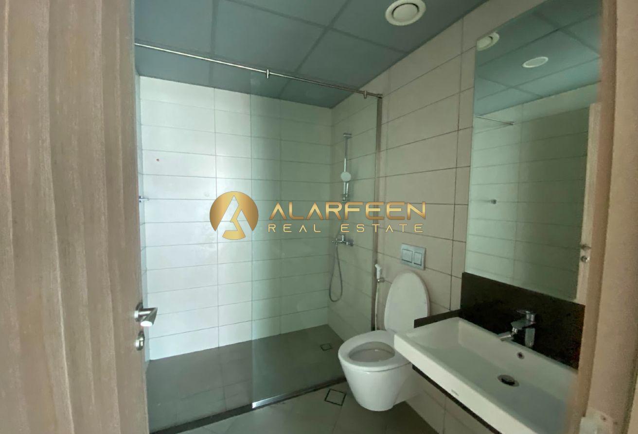 Spacious 1 BR | Great Layout | Chiller Free photo 15