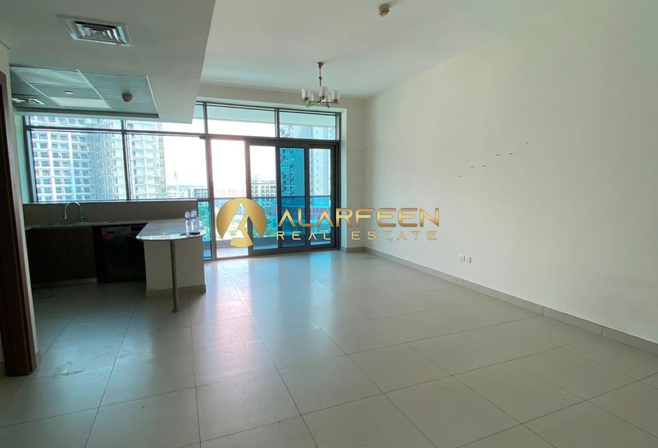 Spacious 1 BR | Great Layout | Chiller Free photo 4