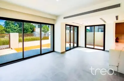 تاون هاوس - 4 غرف نوم - 4 حمامات للبيع في لا فايوليتا 2 - لا فيوليتا - فيلا نوفا - دبي لاند - دبي