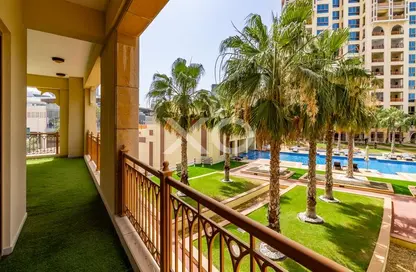 Apartment - 2 Bedrooms - 3 Bathrooms for rent in Marina Residences 2 - Marina Residences - Palm Jumeirah - Dubai